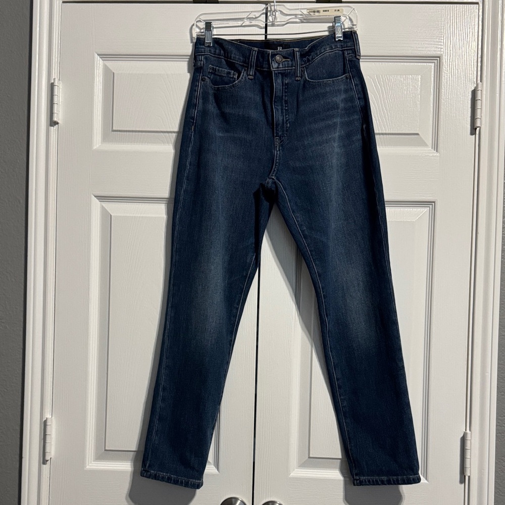 Sold
Banana Republic Classic Blue Women's Jeans size 28 NWOT